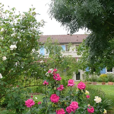 Le Clos Aux Roses Saint-Meme-les-Carrieres